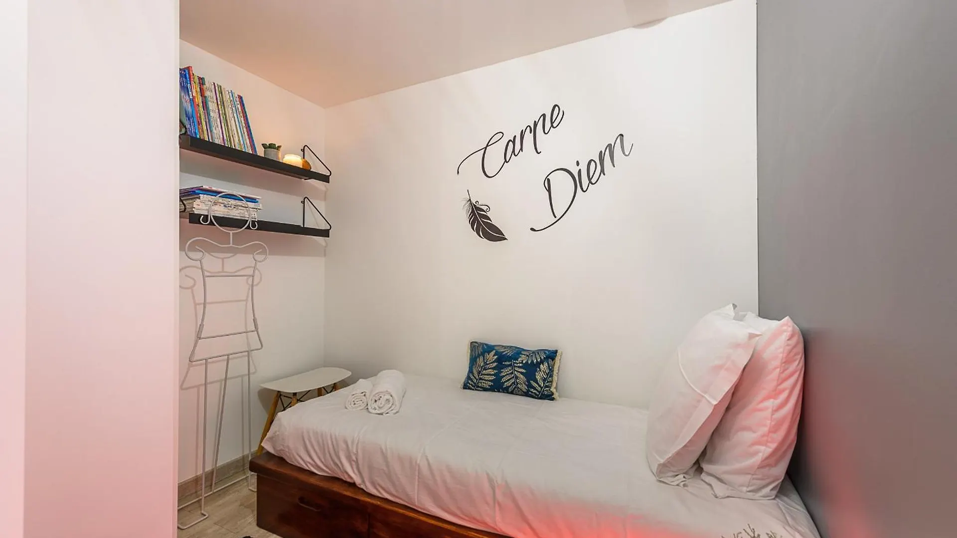 Cote Lac Et Jardins Acces Direct Au Lac Annecy By Lla Selections Duingt Apartment