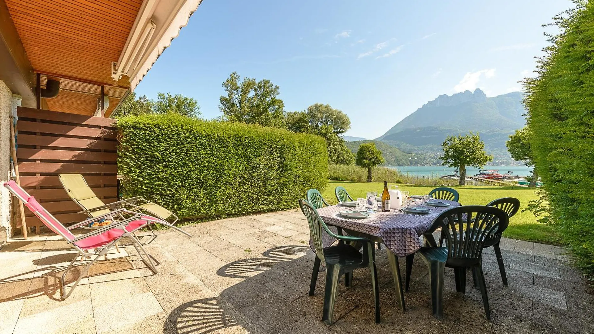 Cote Lac Et Jardins Acces Direct Au Lac Annecy By Lla Selections Duingt Apartment