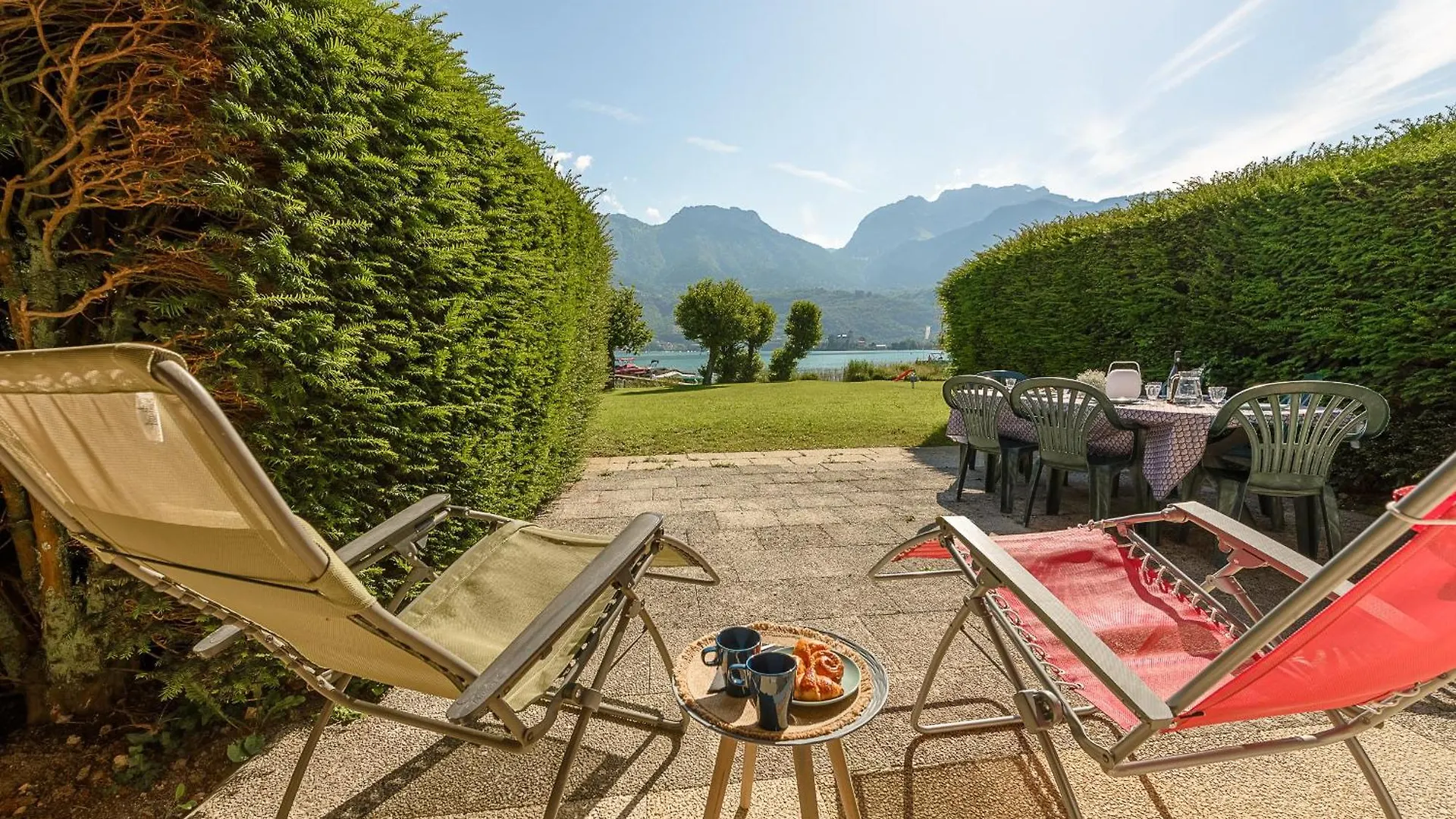 Cote Lac Et Jardins Acces Direct Au Lac Annecy By Lla Selections Duingt