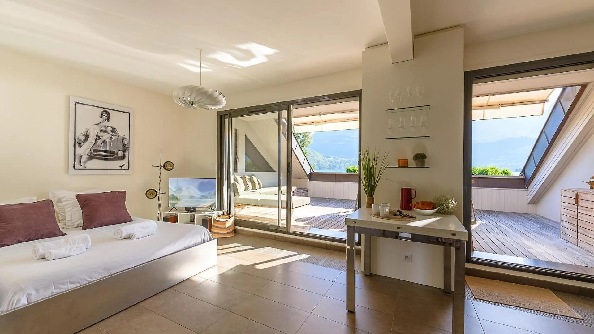 Apartment Cote Lac Et Jardins Acces Direct Au Lac Annecy By Lla Selections Duingt