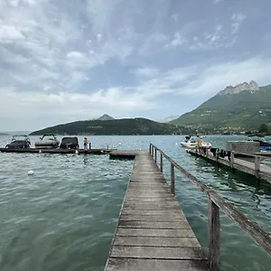  Appartement Le Du D'annecy Avec Les Pieds Dans L Eau, Et Ponton Prive